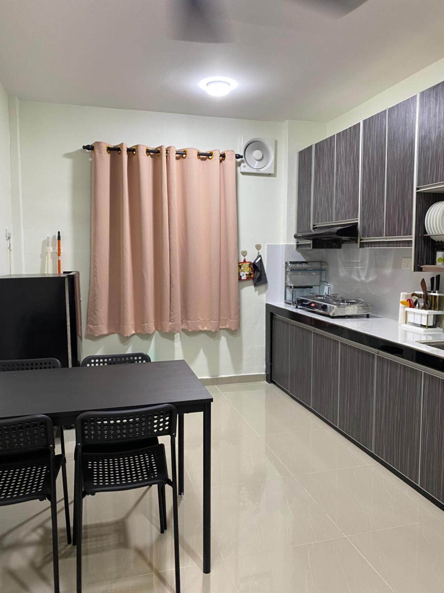 Igo Homestay Subang Airport Shah Alam Exterior foto